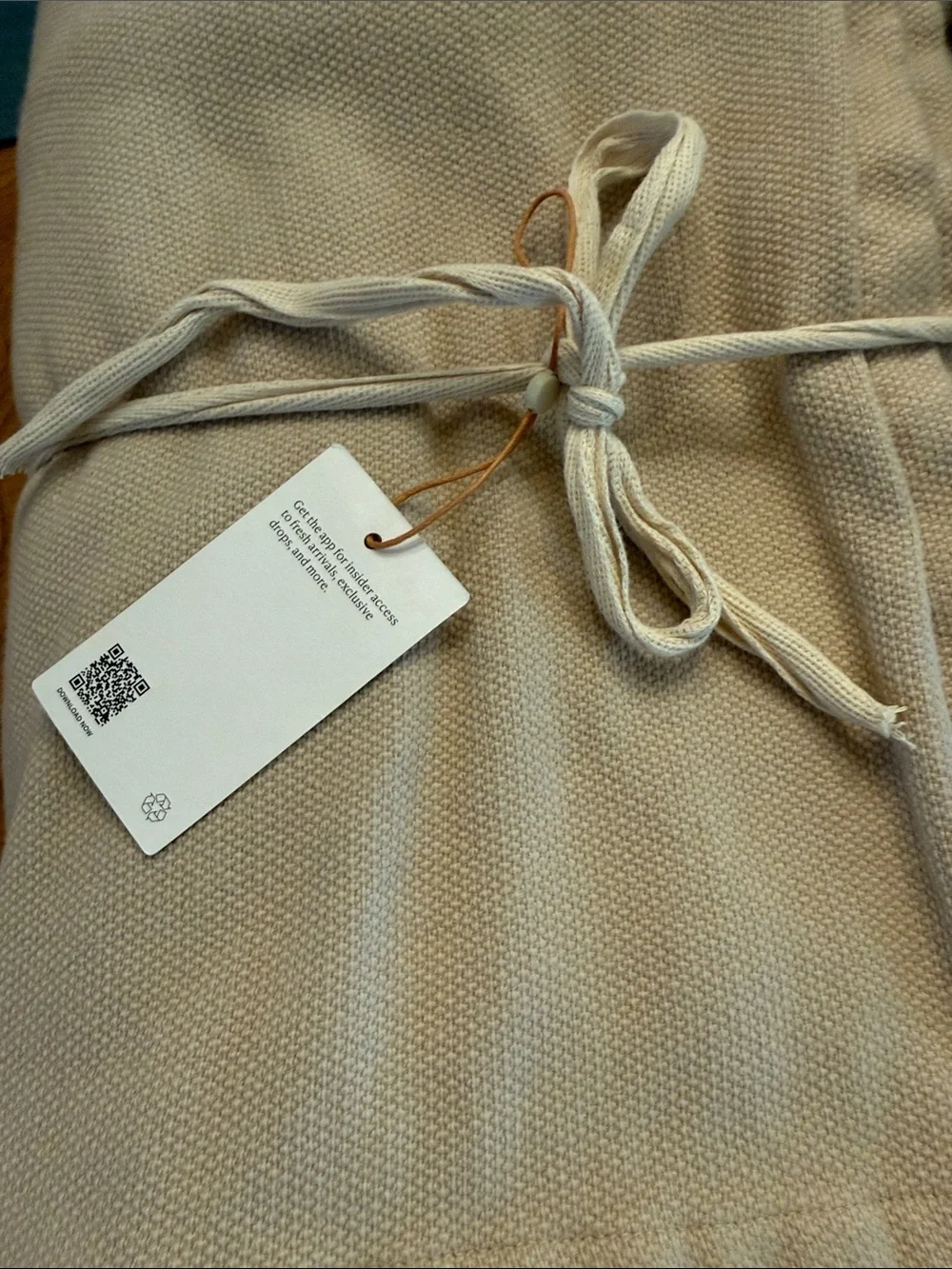 NWOT Luxury Organic Cotton Tan Bed Blanket - Retail $94